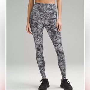 Lululemon Fast & Free 28” high rise tight